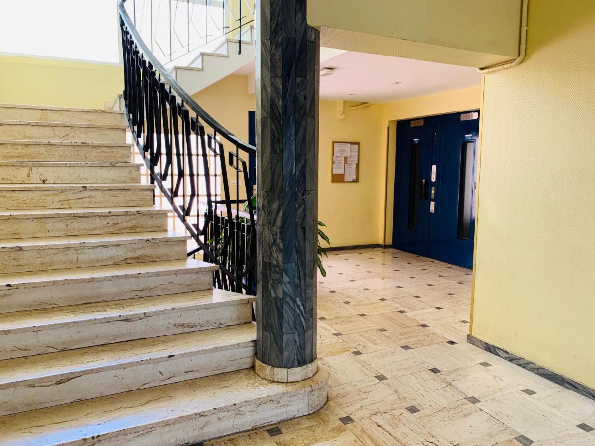Cannes Apartment 3 Mins From The Beach Екстер'єр фото